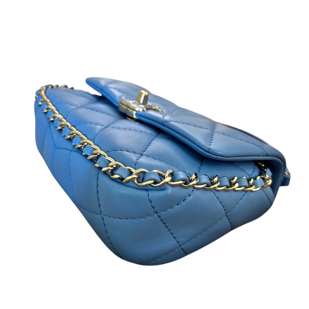 CHANEL Blue Quilted Shoulder Bag with Brushed Gold Hardware - Picture 5 of 15